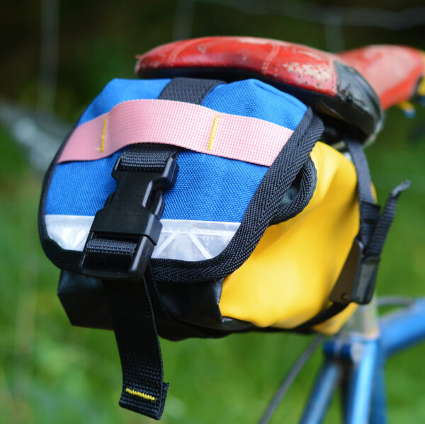 sacoche-de-selle-étanche-bikepacking